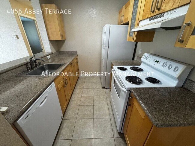 Foto del edificio - 4056 Abbey Terrace