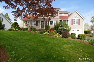 Building Photo - 18 Windy Knolls