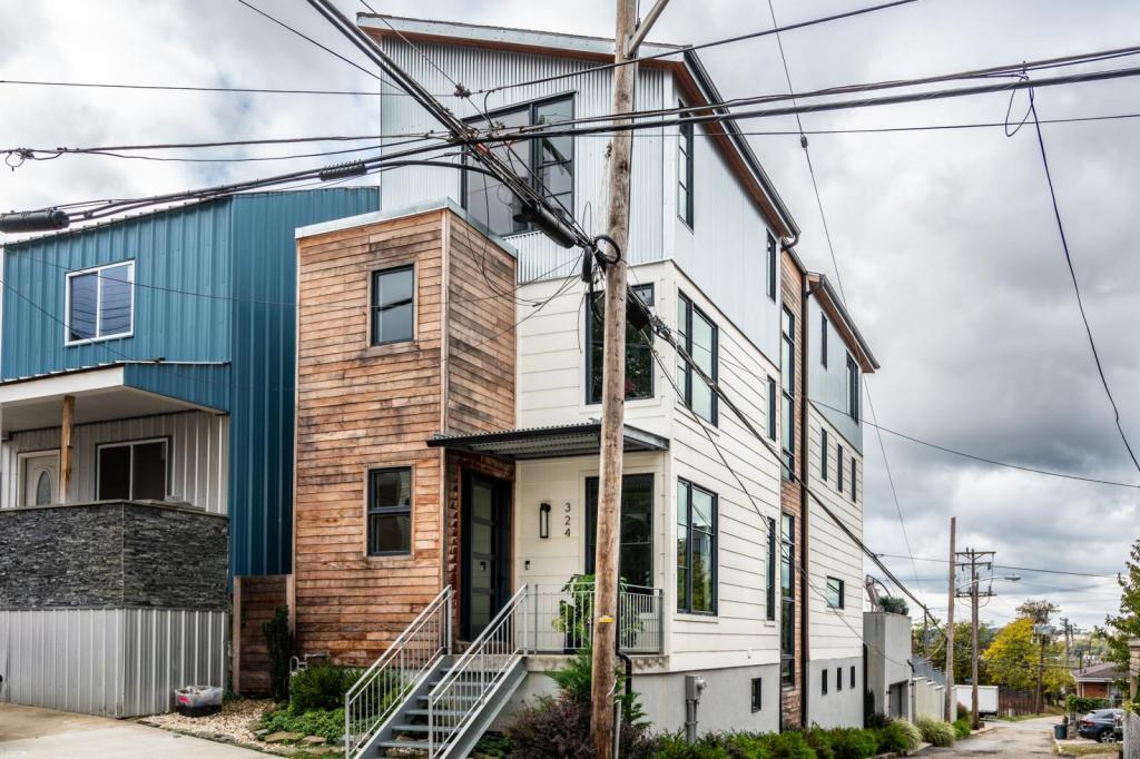 Foto principal - 324 38th St