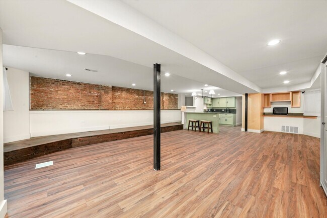 Foto del edificio - 262 N California Ave