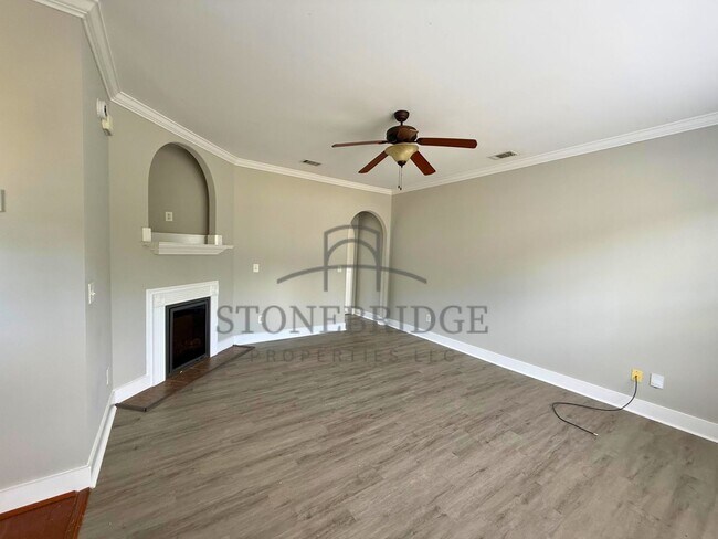 Foto del edificio - 2 bed, 2.5 bath townhome in Calera