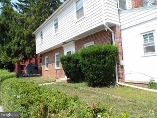 Building Photo - 201 Kurtz Ave