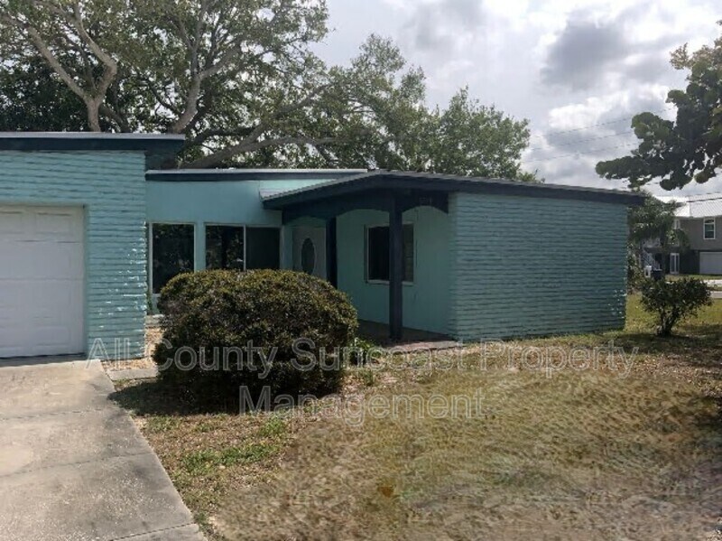 Primary Photo - 2211 Edythe Dr