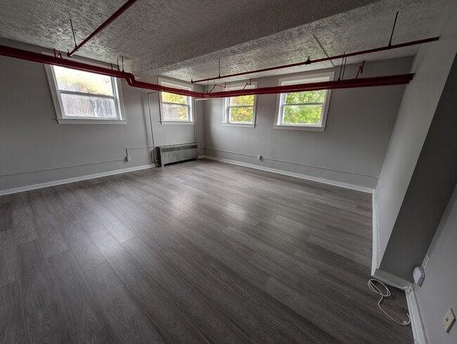 Photo du bâtiment - Beautiful Historic Building