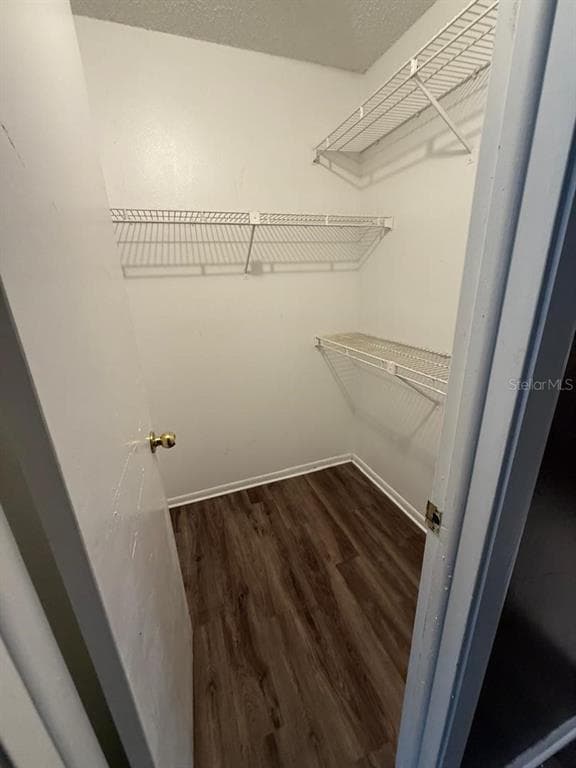 Building Photo - 1908 Lake Atriums Cir