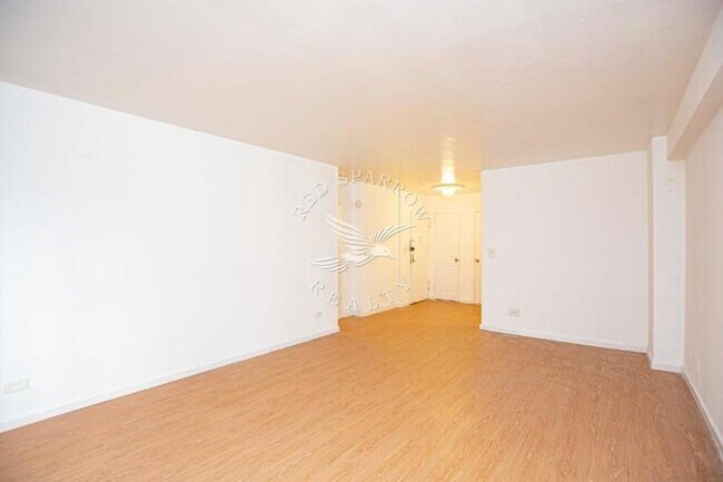 Building Photo - 0 bedroom in NEW YORK NY 10017