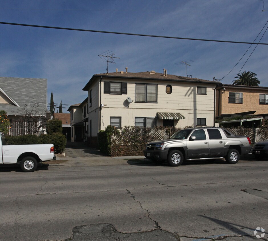 Primary Photo - 4531 Prospect Ave