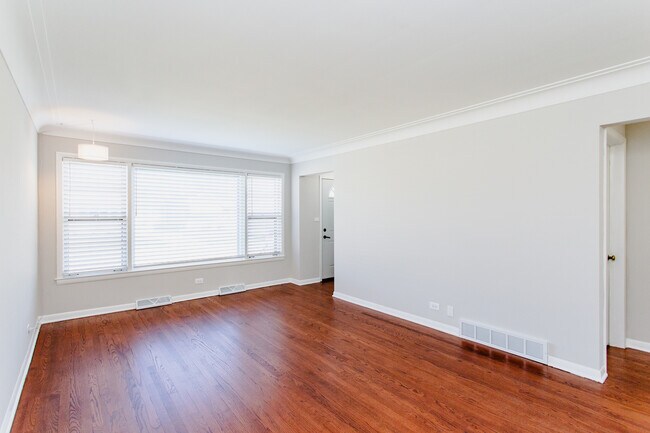 Foto del edificio - 7104 N Ottawa Ave