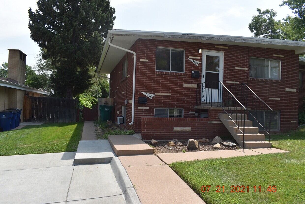 Primary Photo - 5396 S Lakeview St