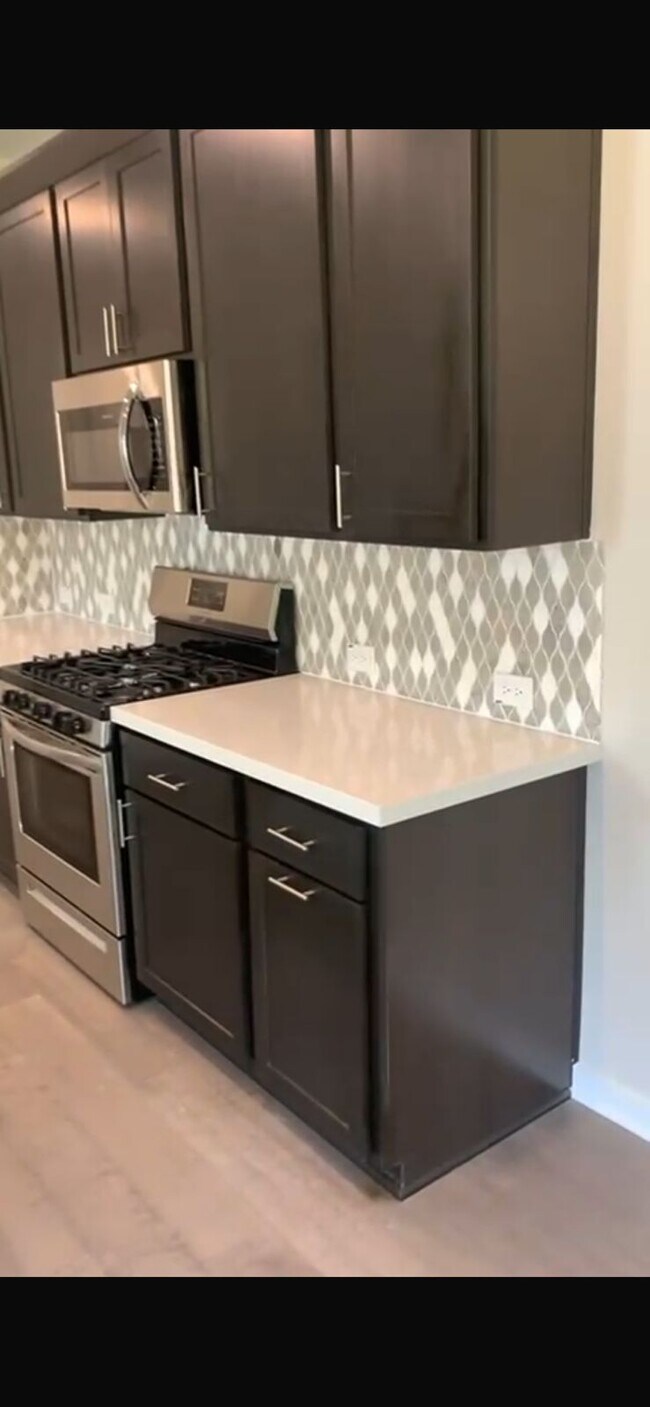 Kitchen1 - 1601 Fenton Hill Dr
