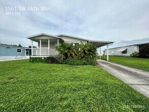 Building Photo - 1561 SW 64th Way