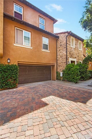 Primary Photo - 216 Lonetree