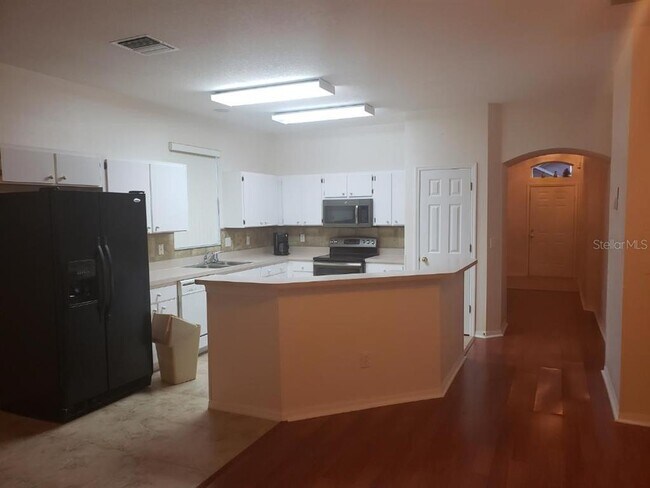 Building Photo - 8848 Cypress Hammock Dr