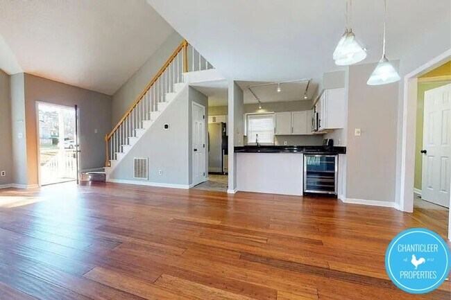 Foto del edificio - 4509 Latrobe Ct