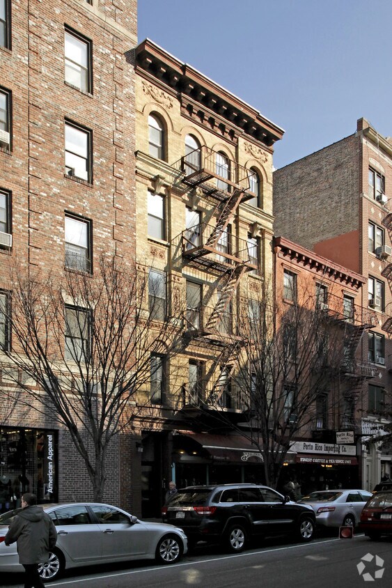 Building Photo - 203 Bleecker St