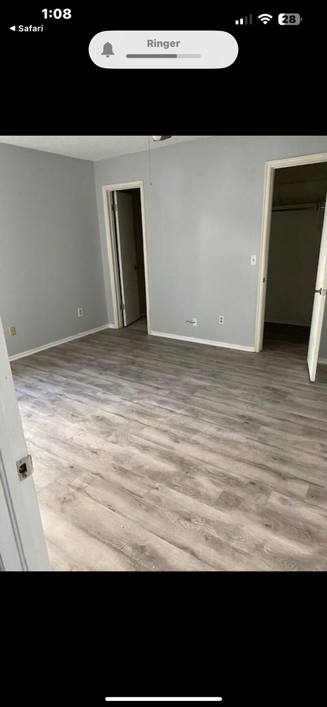 Foto del edificio - 1217 Clearwater Dr