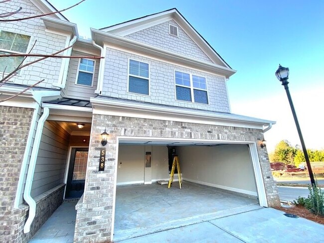 Photo - 538 Walton Dr House