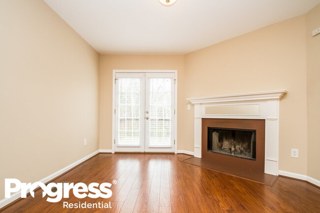 Building Photo - 1549 Bridgecrest Dr
