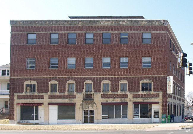 Building Photo - Casson Building