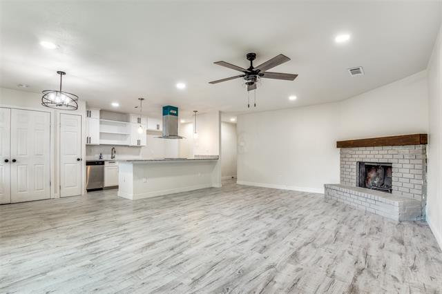 Building Photo - 521 Windsor Dr