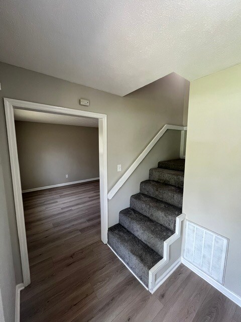 Foto del edificio - 2290 Friar Rd