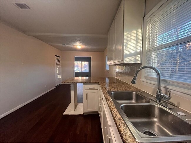 Foto del edificio - 80 Stafford St NW