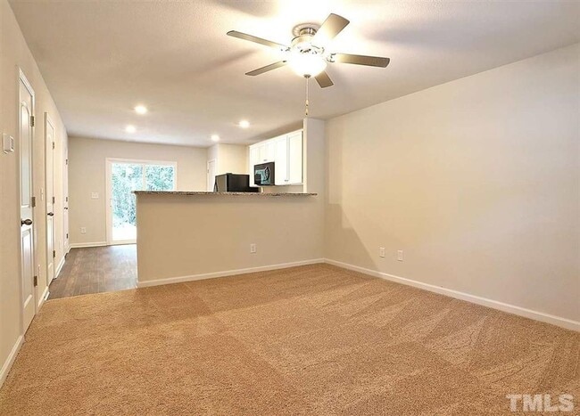 Foto del edificio - 2 Bedroom Townhome Available May 2024!