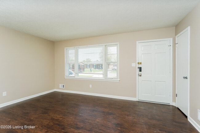 Building Photo - 3114 Tara Gale Dr