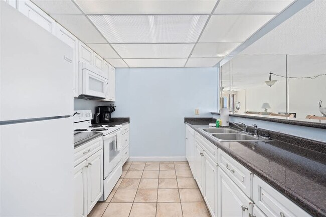 Foto del edificio - 8815 Thomas Dr