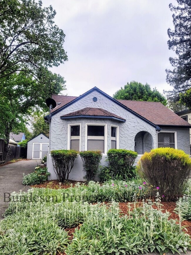 Building Photo - 1930 Belmont Ct