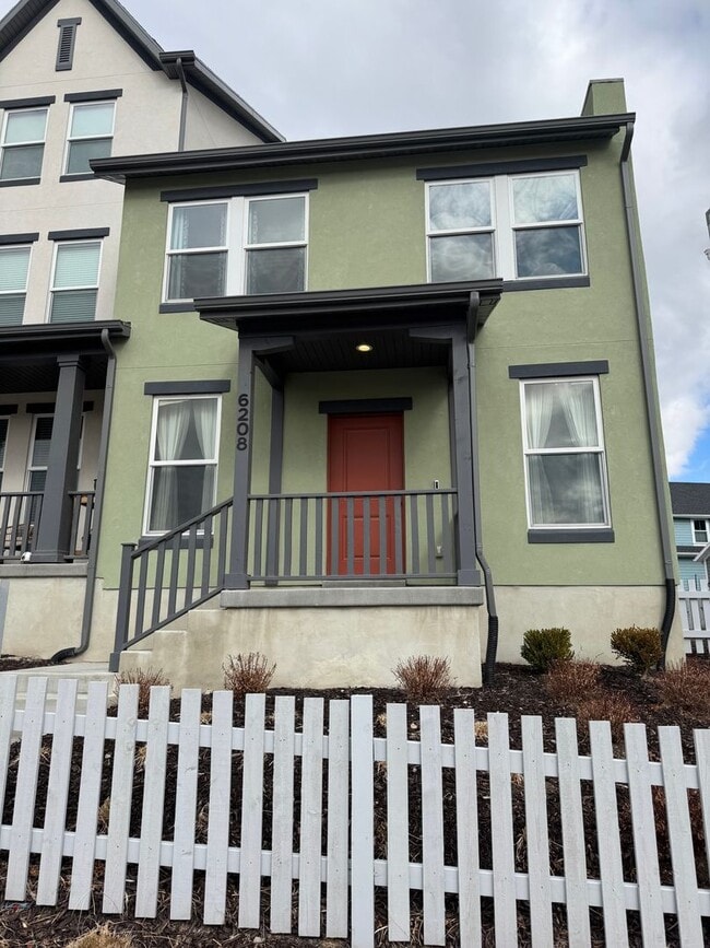 Building Photo - 6208 S Jordan Pkwy W
