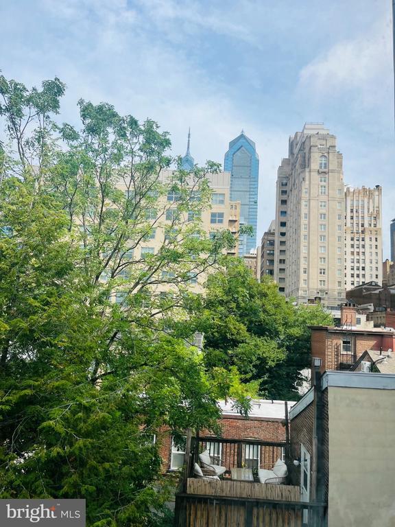 Foto del edificio - 264 S 16th St