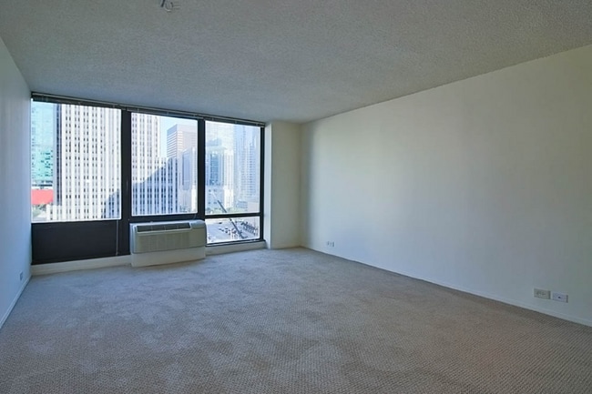 Building Photo - 236 E Wacker Dr