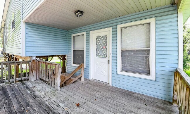 Foto del edificio - For Lease | 3 Bed, 2 Bath | 1,506 Sq Ft | Sunrise Pines |