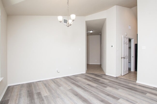 Building Photo - 1226 Kiskadee Branch Dr