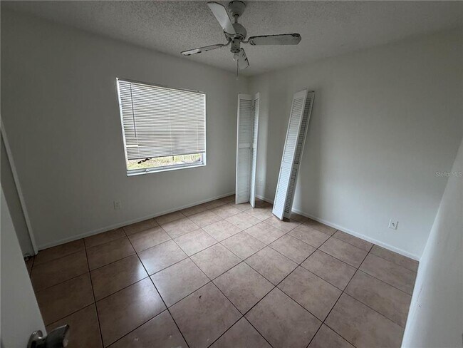 Foto del edificio - 5320 Snowflake Ct