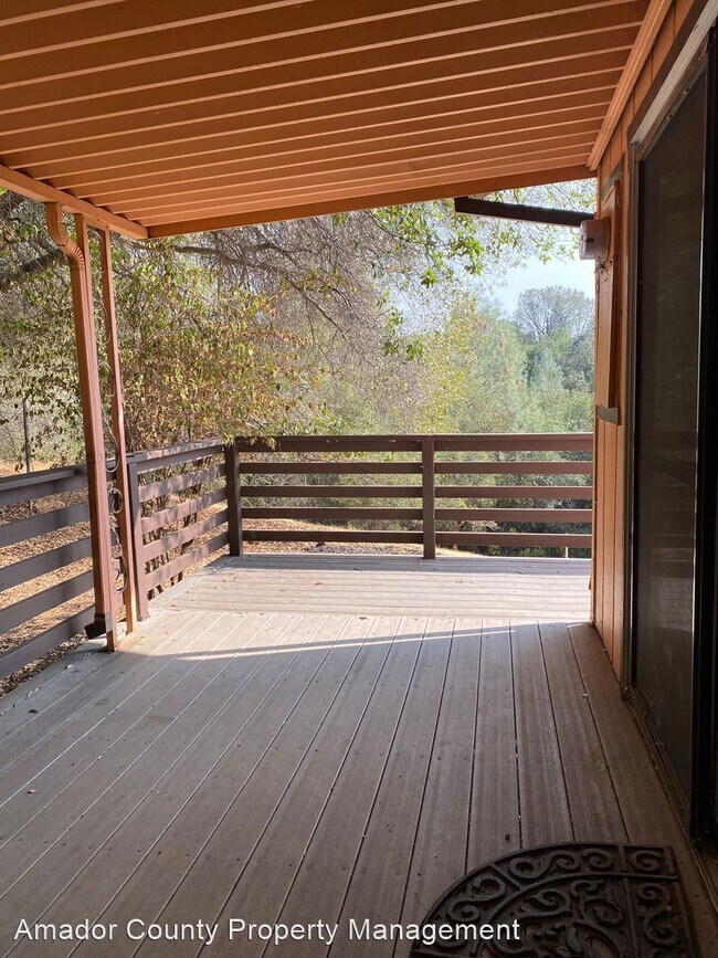 Building Photo - 1 br, 1 bath House - 16979 "B" Ridge Rd