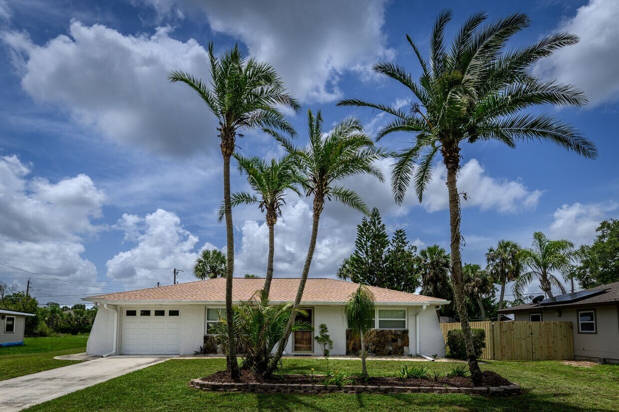Primary Photo - ANNUAL RENTAL- CENTRAL LOCATION