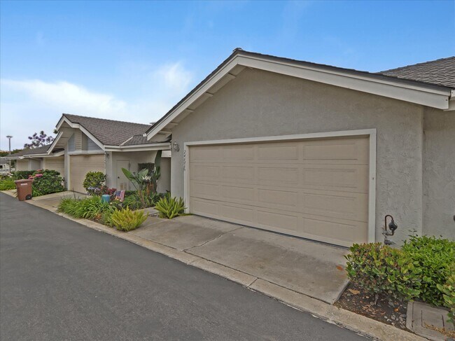 Building Photo - 24606 Polaris Dr
