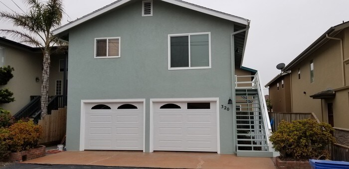 Primary Photo - Close 2 Beach-> Update 3 bedroom/ 2 Bath
