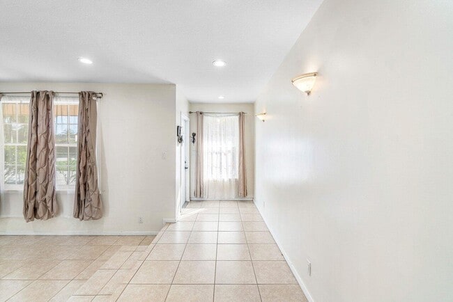 Foto del edificio - 5313 Colbright Rd