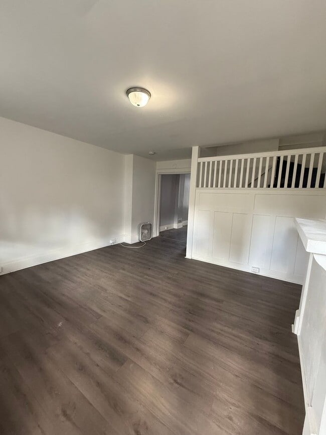 Building Photo - 2 Bed 1 Bath in Allentown