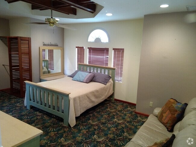Building Photo - 903 Cypress Lake Cir