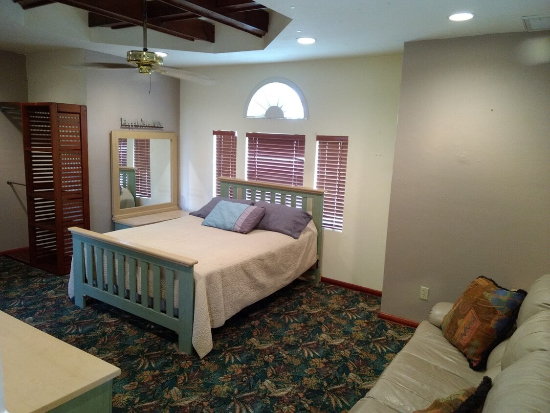 Primary Photo - 903 Cypress Lake Cir