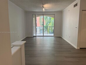 Building Photo - 17100 N Bay Rd