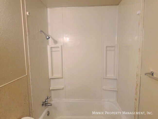 Building Photo - 3606 Tanner Dr