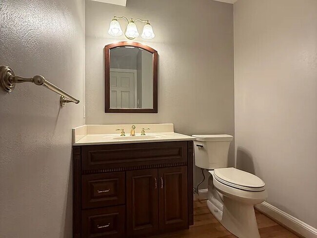 Foto del edificio - 1266 Beaver Creek Rd