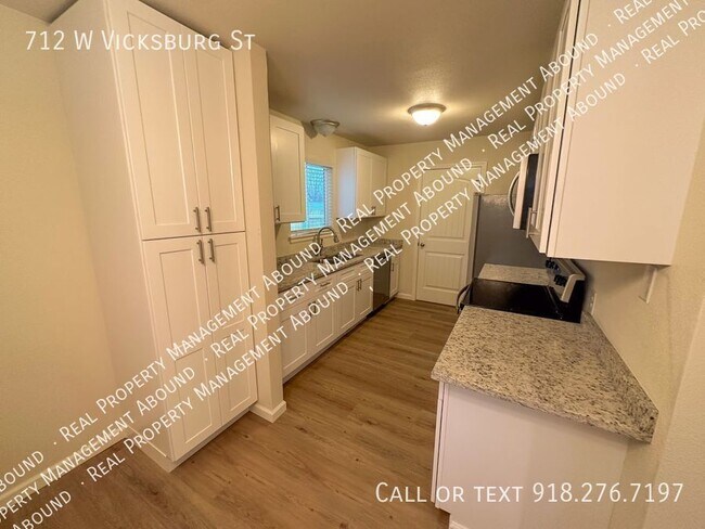 Foto del edificio - 712 W Vicksburg St