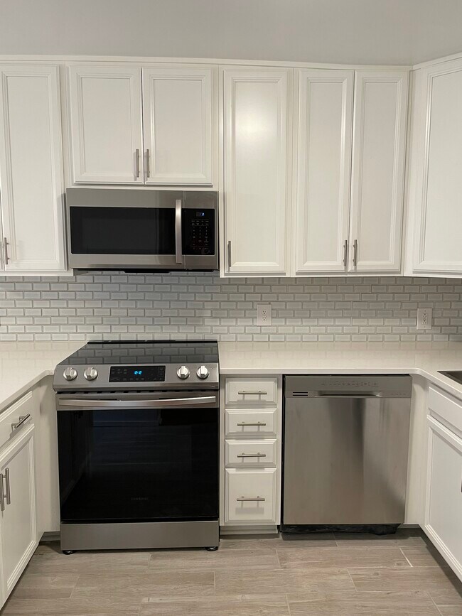 Building Photo - 311 W Earle St