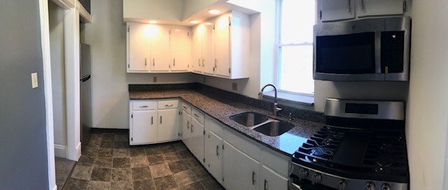 New granite countertop and sink - 412 Linden St